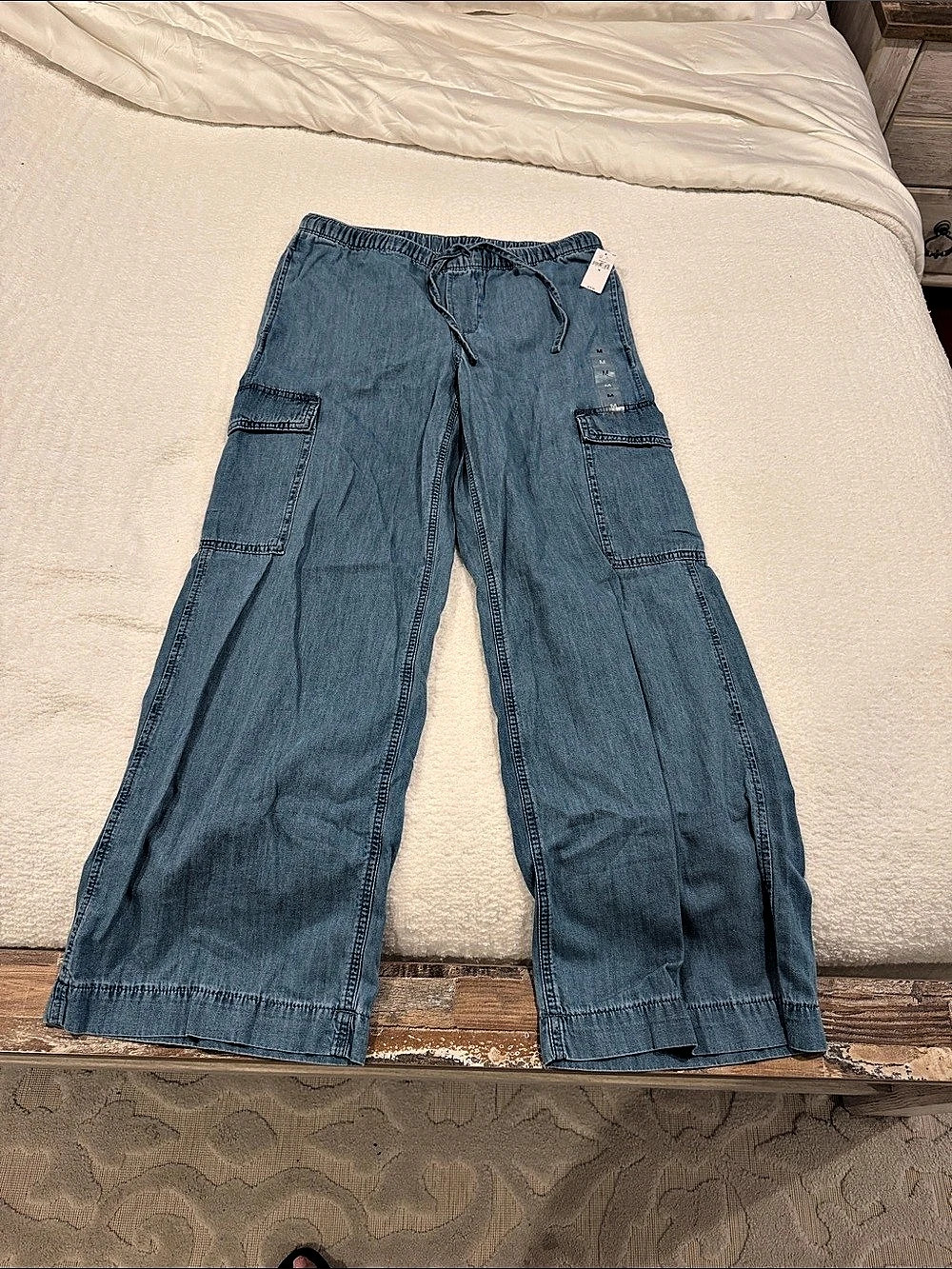 Gap High Rise Cargo Pants in Blue Size Medium NWT